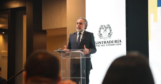 Ministro de Interior denuncia que registrador de Córdoba fue grabado recibiendo $100 millones para inflar votos