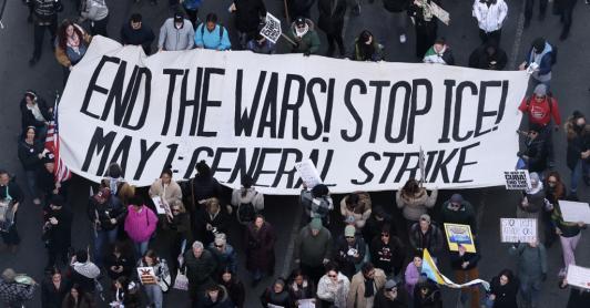 Marcha más grande en la historia de Estados Unidos contra Trump.