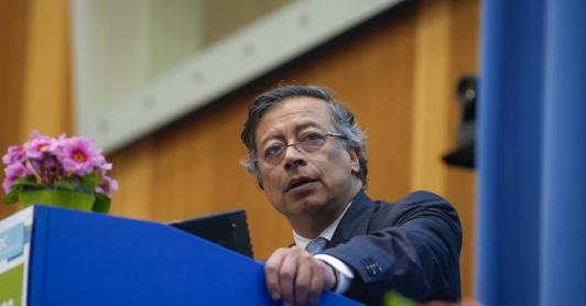 Petro denuncia fraude electoral y exige investigar a jurados de votación ante la Fiscalía