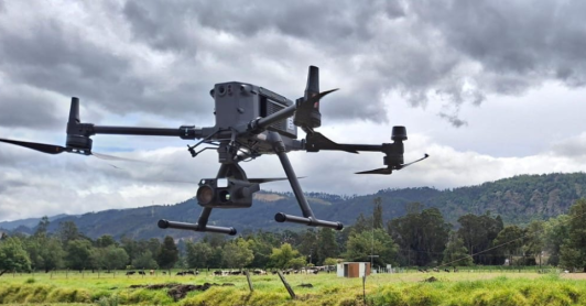 Atentado frustrado en Popayán: Ejército desactivó dron con explosivos en cantón militar. No hubo heridos ni daños materiales.