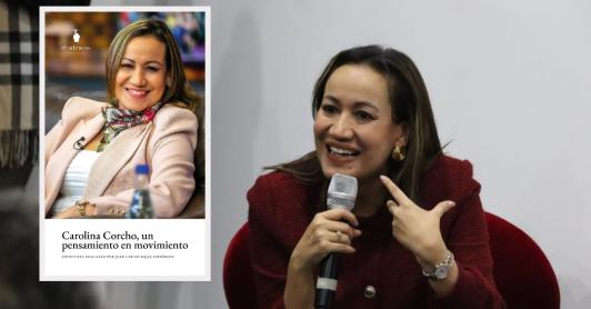 Carolina Corcho y el libro un pensamiento en movimiento. / Fotos: Nairo Jacanamijoy y X Carolina Corcho.