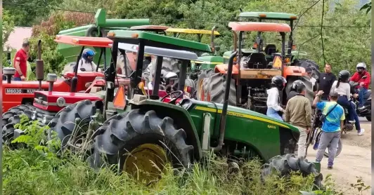 Déficit comercial de Colombia cae un tercio: Petro