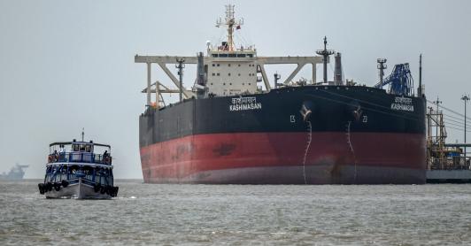Buques petroleros en el estrecho de Ormuz. / Foto: AFP.