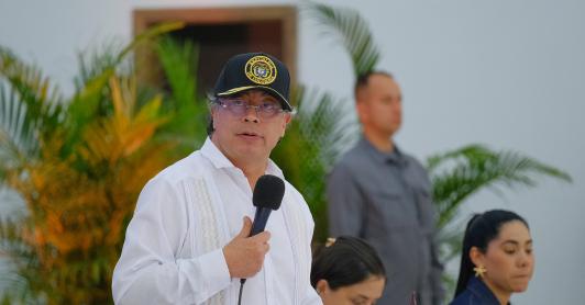 IPS privadas: millonarias utilidades entre 2024 y 2025, según Petro