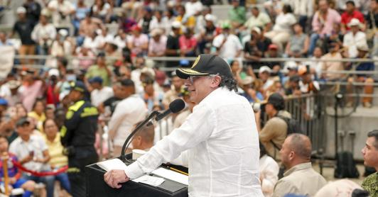 Petro democratiza el acceso a la carrera diplomática en Colombia