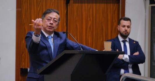 Petro: Gob. Duque fue el único en pedir crédito de FMI en Pandemia