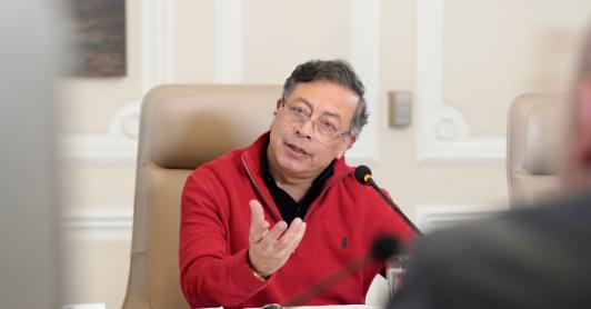 Presidente Petro aumentará de nuevo el salario mínimo si el Banco de la República insiste con alza de tasa de interés