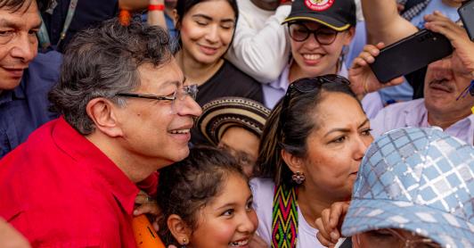 No queremos cambiar la Constitución: Petro sobre Constituyente