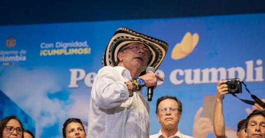 Petro exige a Álex Char explicaciones por recursos de Educación