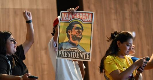 Iván Cepeda arrasa en Bogotá con más del 52 % de los votos