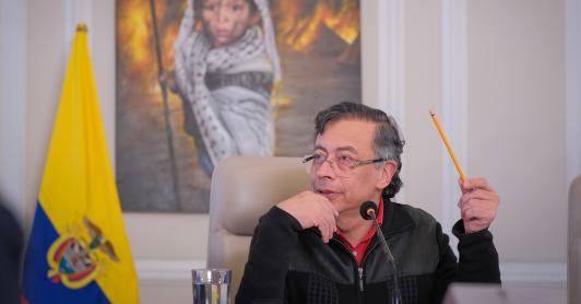 Pdte. Petro agradece a Karol G por su carta a De la Espriella