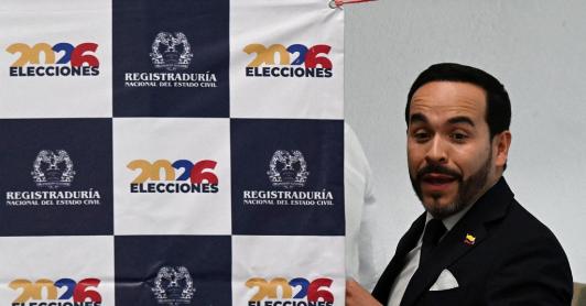 Tribunal admite tutela que busca tumbar la candidatura de De la Espriella por doble nacionalidad