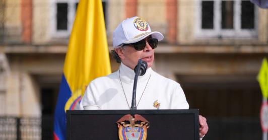 Testigos digitales: presidente Petro pide fortalecer la vigilancia ante presuntas irregularidades en formularios E-14