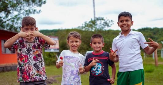 Educación escolar Gobierno invierte $123 mil millones
