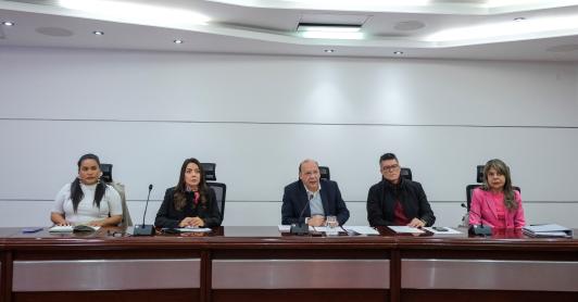 Proceso de empalme: Gobierno suspende mesas de transición