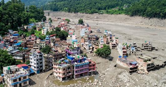 Avalancha en Nepal y China ya deja más de 530 fallecidos y 1400 desaparecidos 