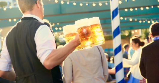 Oktoberfest-Munich_suspendido.jpg