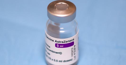 Vacuna_astrazeneca_vinculo.jpg