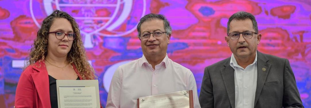 Presidente Petro inaugura facultad de IA