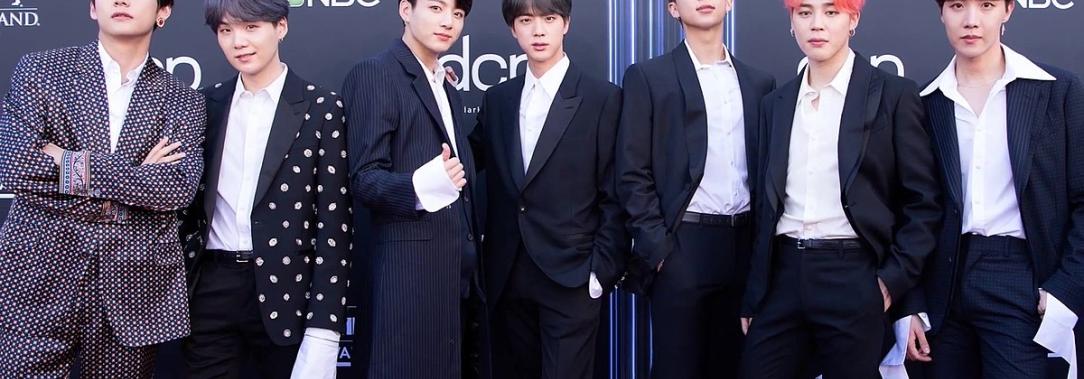 BTS_on_the_Billboard_Music_Awards_red_carpet_1_May_2019.jpg