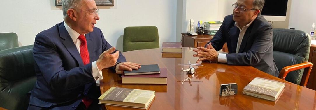 Critica-de-Alvaro-Uribe-a-compra-de-aviones.jpg