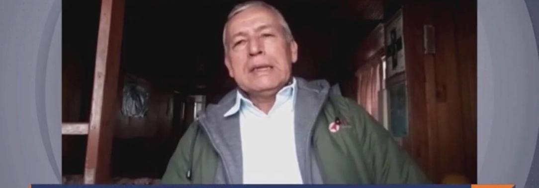 El-es-Fernando-Arias-el-operador-de-antenas-de-RTVC-que-es-vecino-del-Nevado-del-Ruiz.jpg
