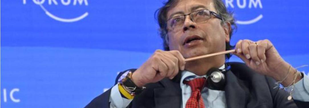 Gustavo-Petro-en-Davos.jpg