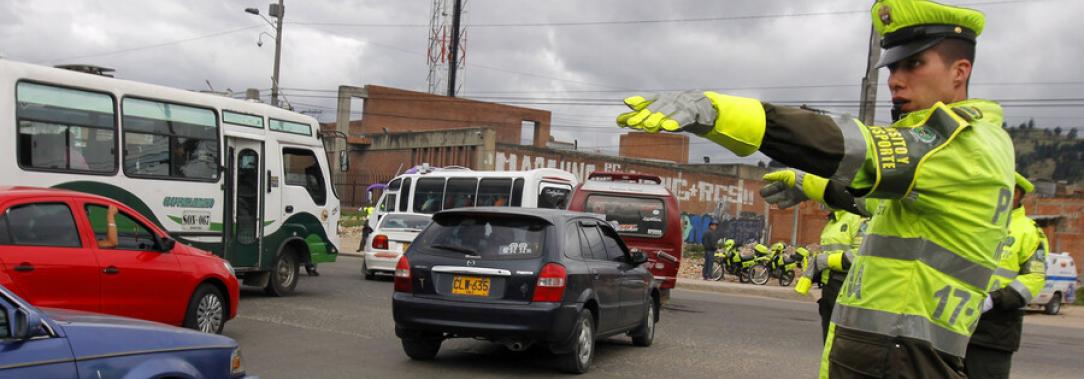 Policia-de-carreteras-foto-Colprensa.jpg