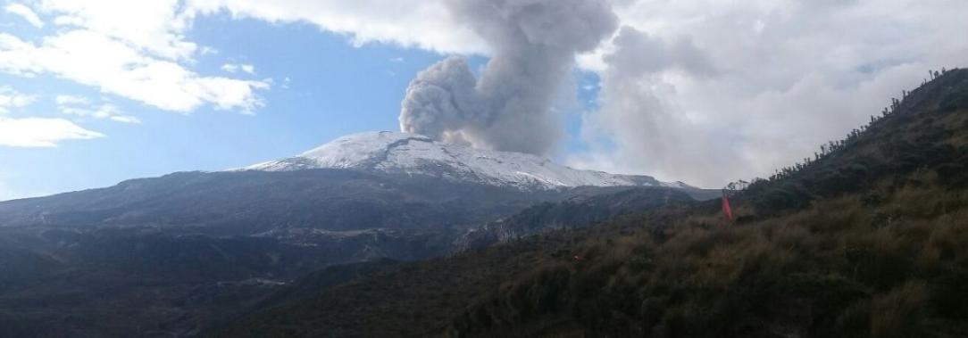 Volcan-Nevado-del-Ruiz-alerta-cambia-de-amarillo-a-naranja.jpg