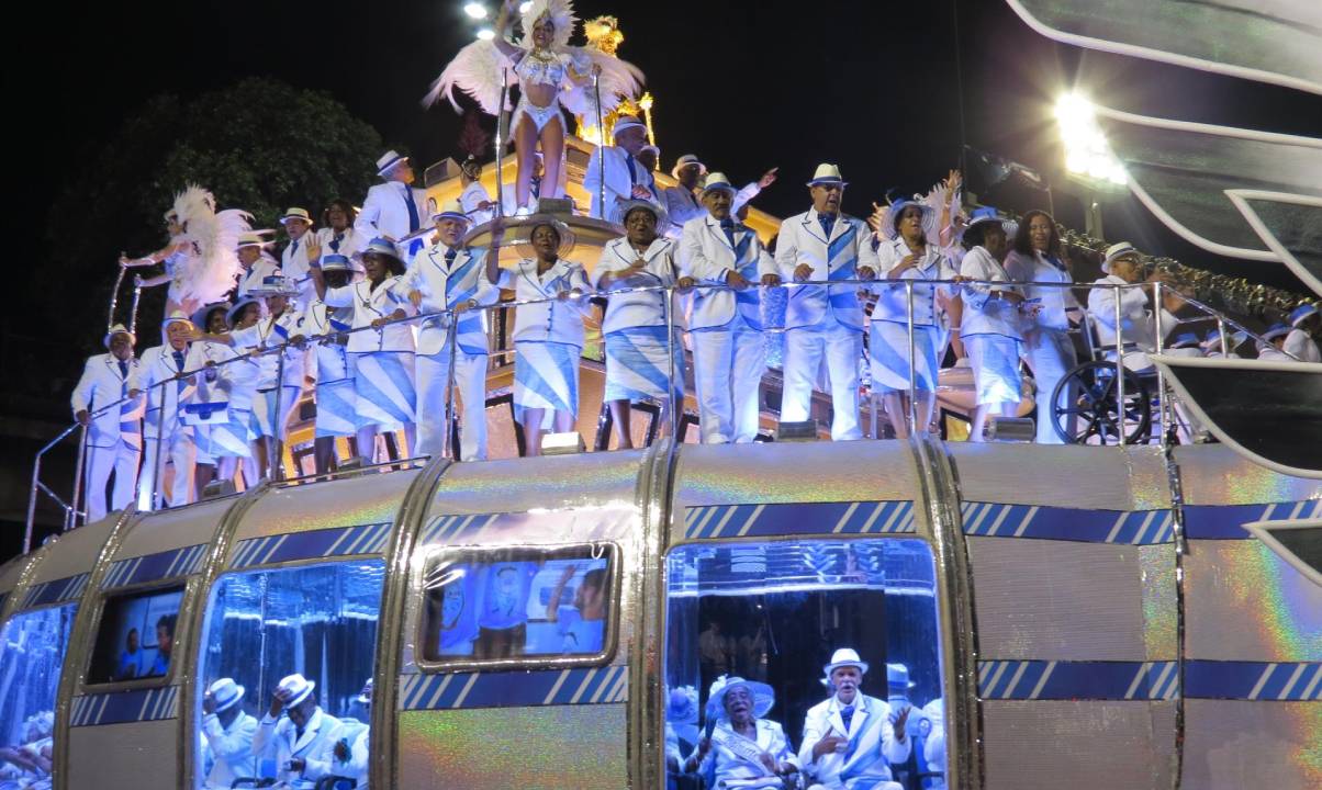 rio-de-Janeiro-carnaval-accidente