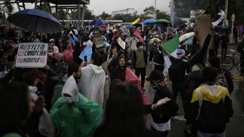 Roger Waters protestas colombia